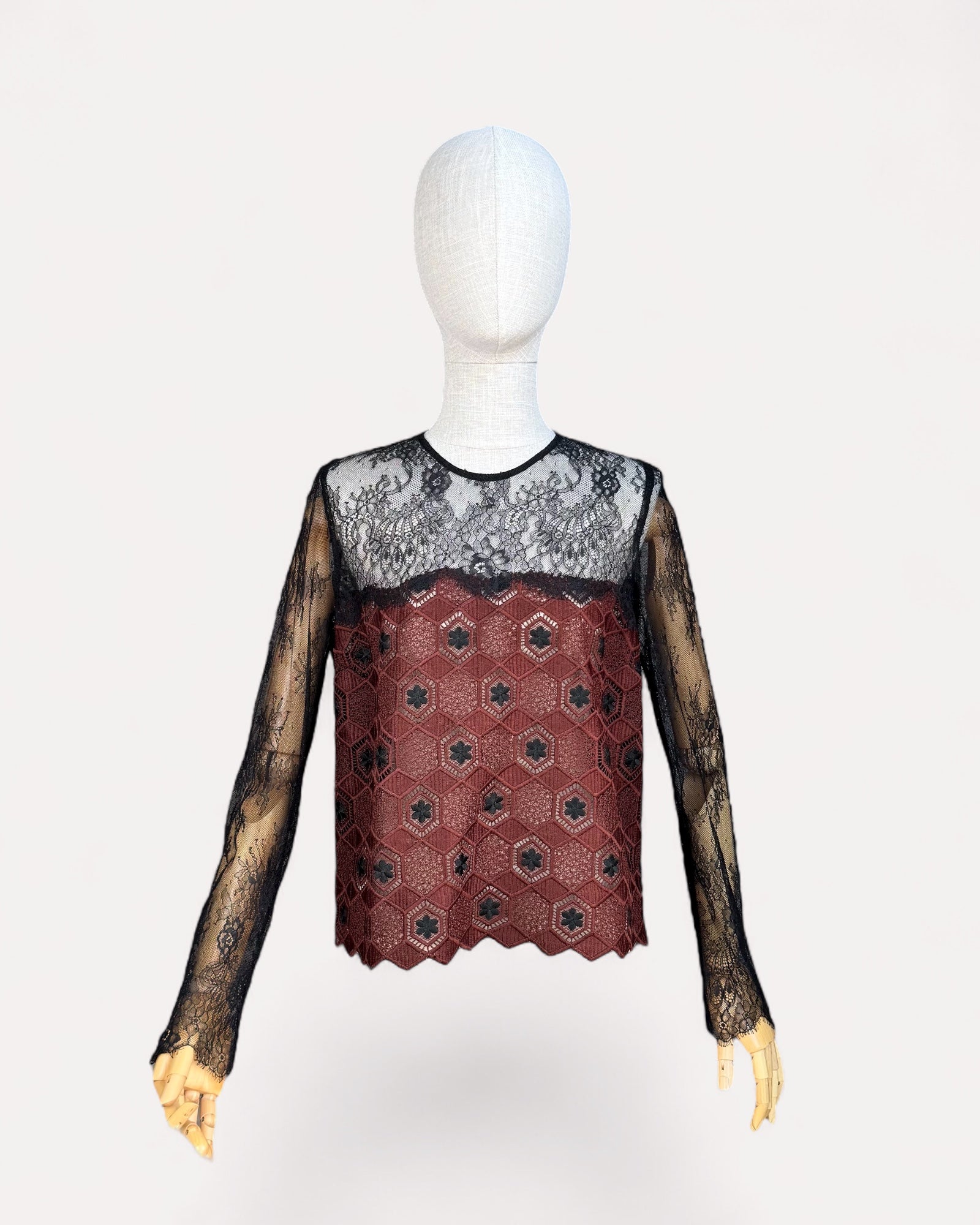 Blouse dentelle Sandro Taille 2